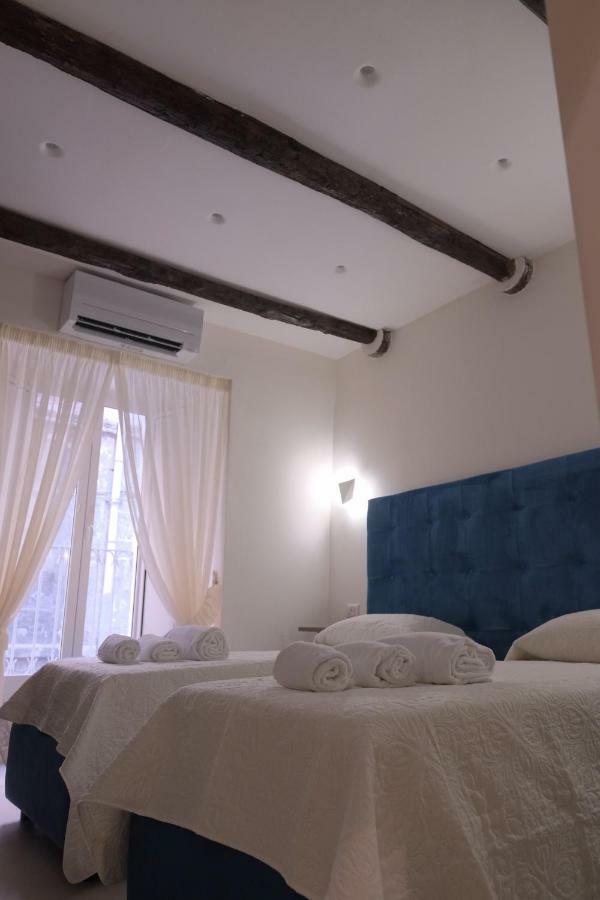 Napoletano Guest house *