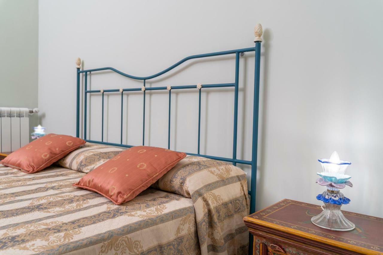 Stanza Al Museo Guest house *