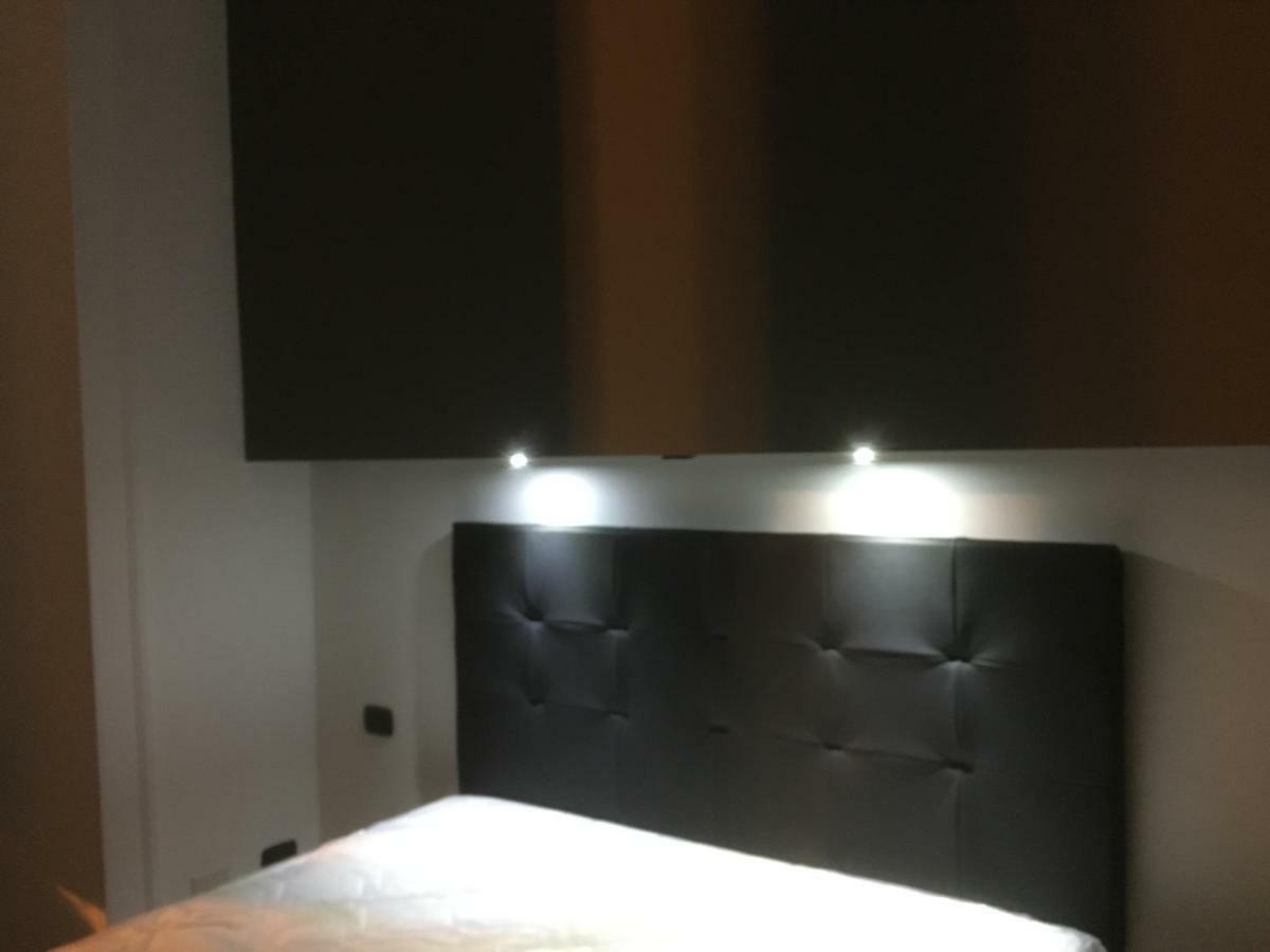Mb95 - Mezzocannone Luxurious Bed & Breakfast