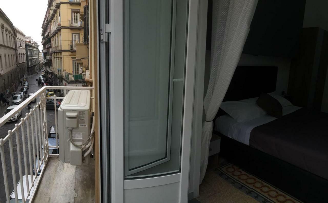 Mb95 - Mezzocannone Luxurious Bed & Breakfast