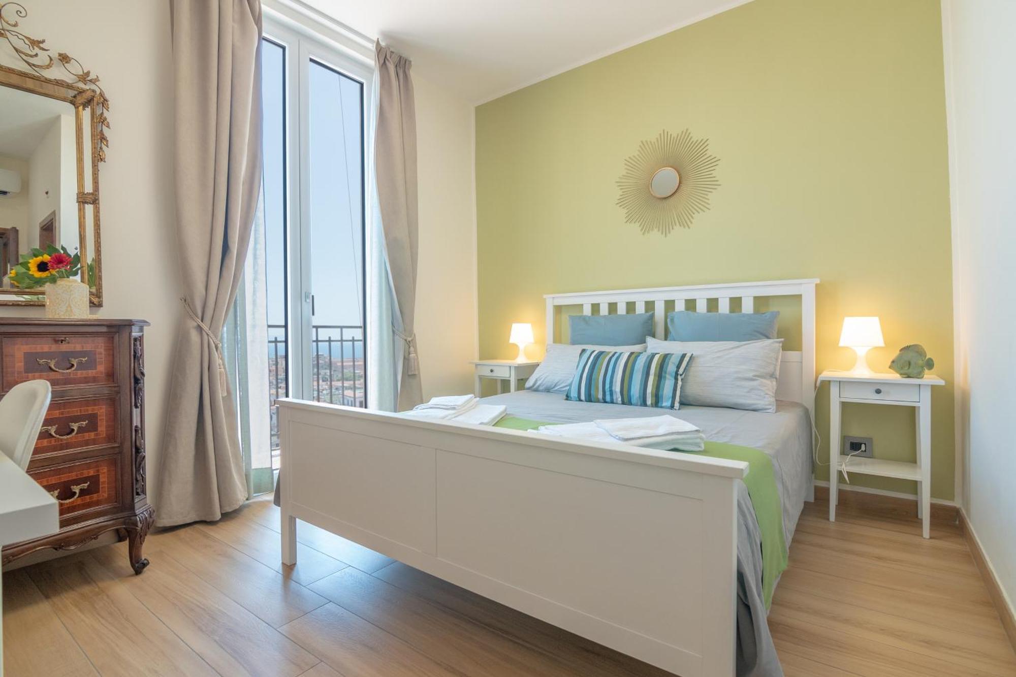 Santa Caterina 3* Naples