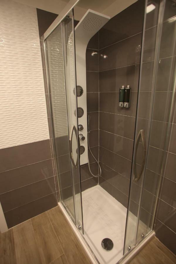 Garibaldi Station 2punto0 Bed & Breakfast