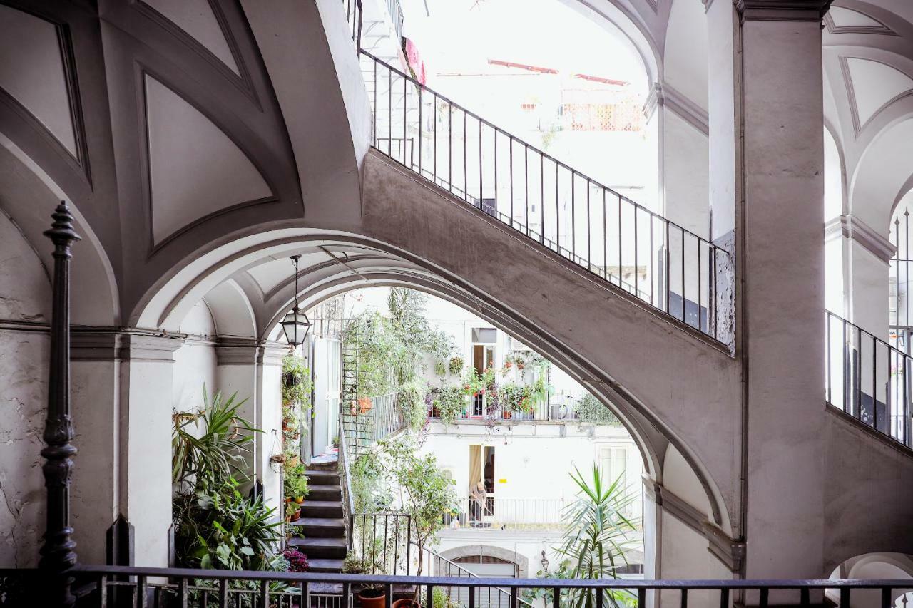 A I R Sant'anna * Naples