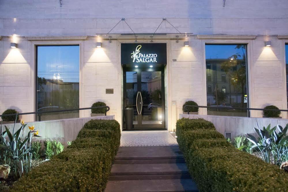 Palazzo Salgar 4* Naples