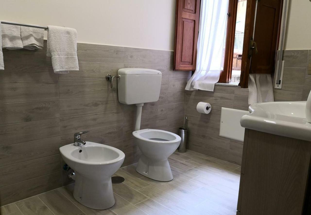 Bed & Breakfast Fenesta Vascia *