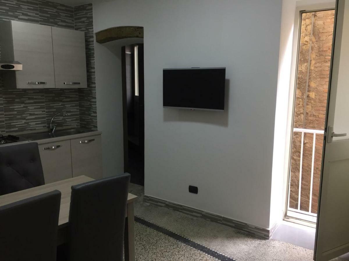 Mb95 - Mezzocannone Luxurious Bed & Breakfast Naples