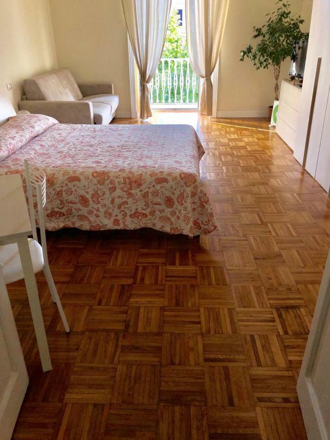 La Casa Di Elvira Apartment Naples
