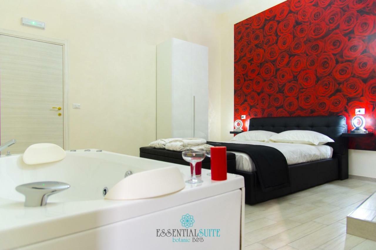 Essential Botanic 2* Naples