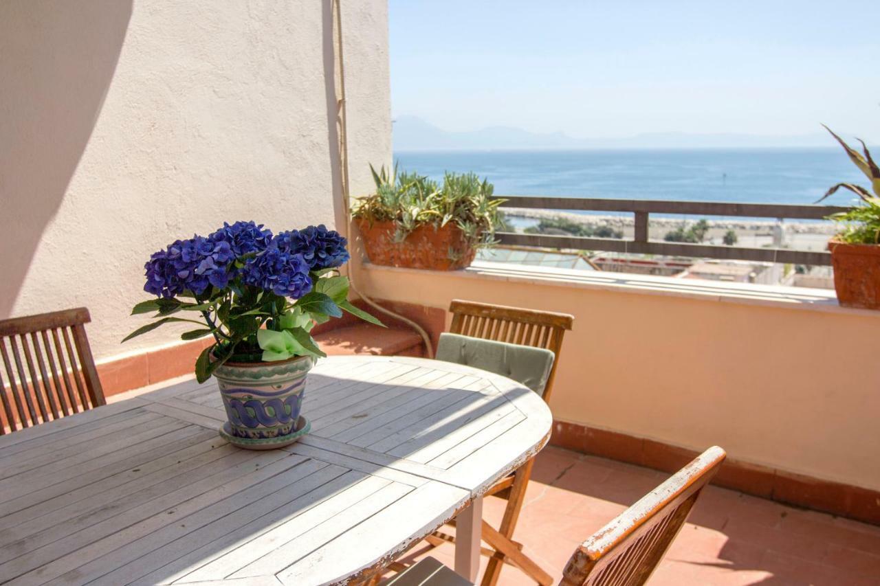 Bed & Breakfast Le Terrazze A Mergellina 2*