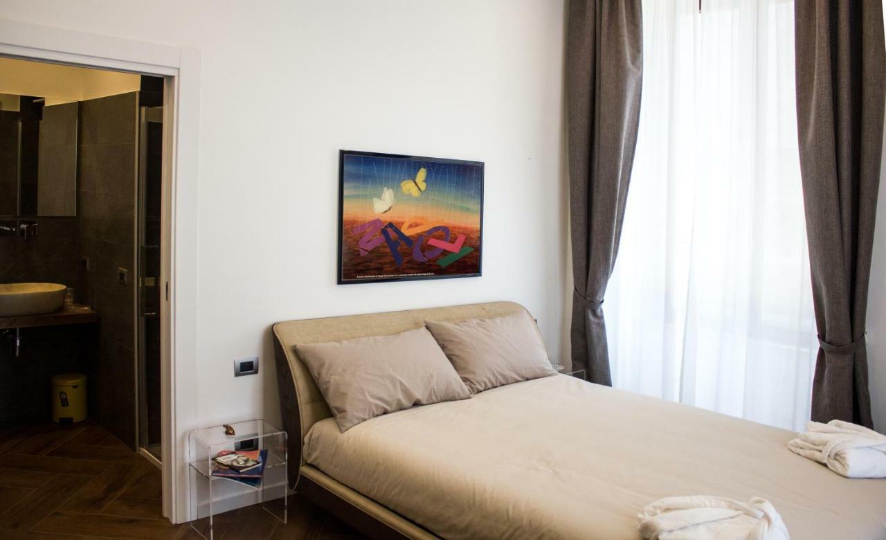 Bed & Breakfast Agora' Dei Mille Naples
