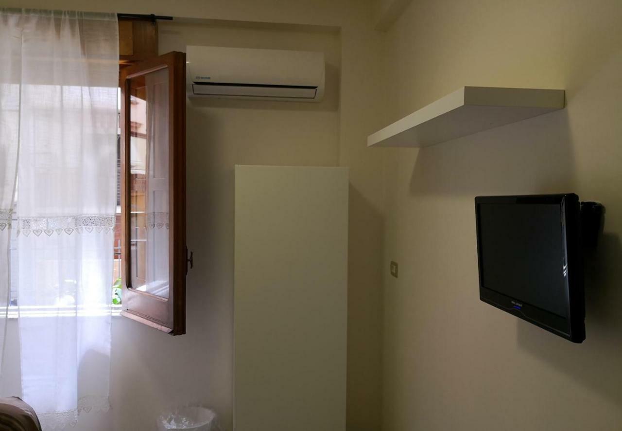 Bed & Breakfast Fenesta Vascia *