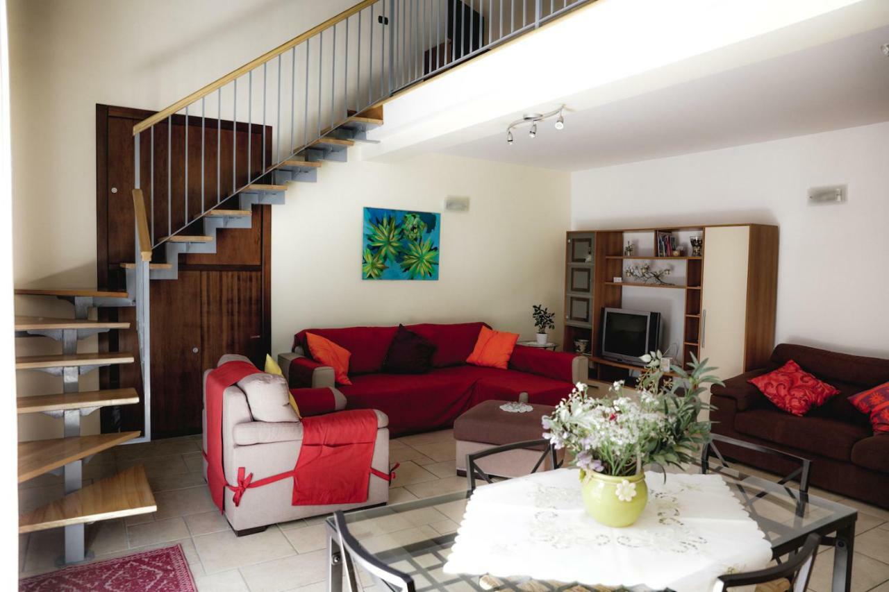 Spicchi Di Sole Bed & Breakfast Naples