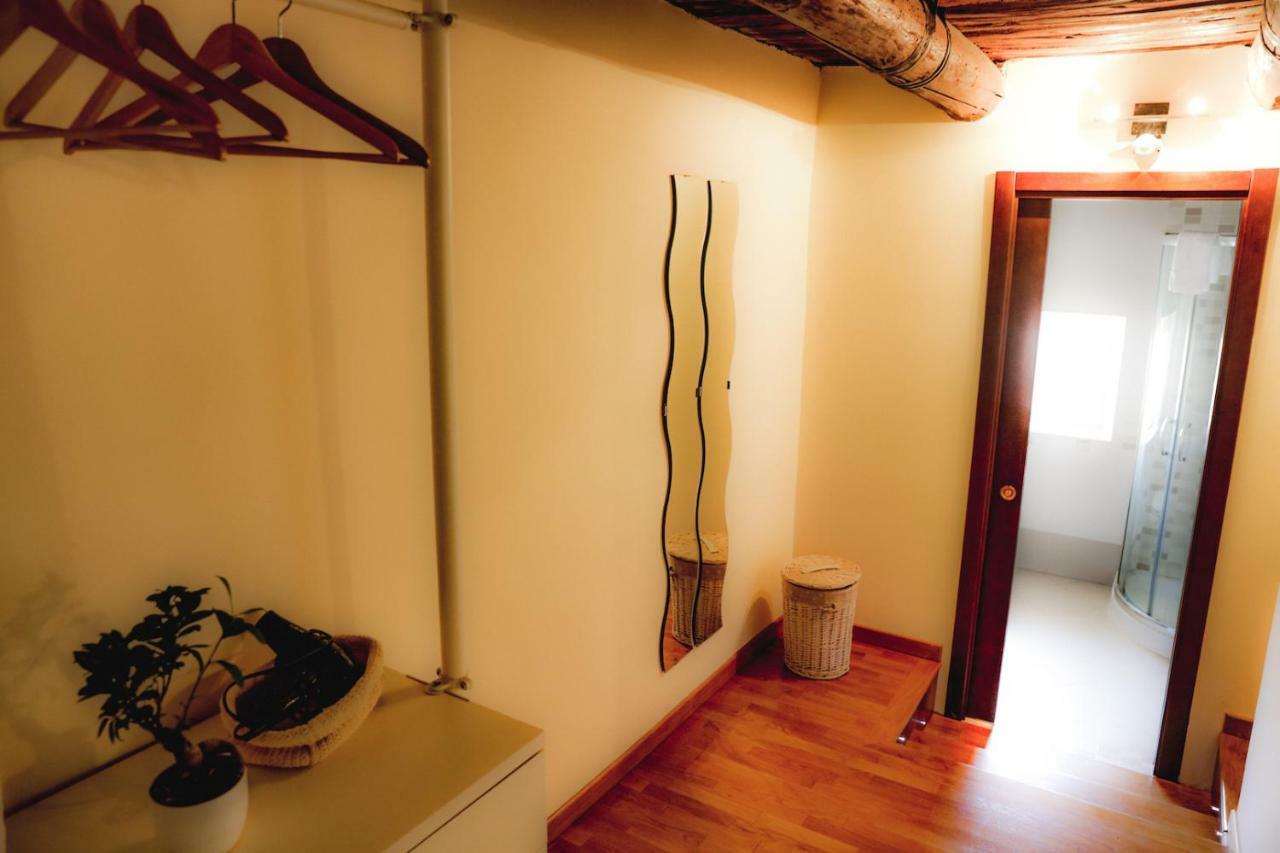 Bed & Breakfast Spicchi Di Sole Naples