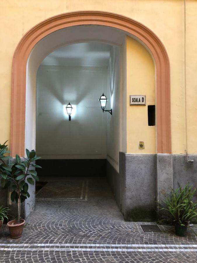 Pica Roof Naples