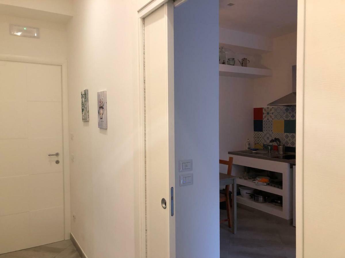 Alice In Wonderland Apartment Naples