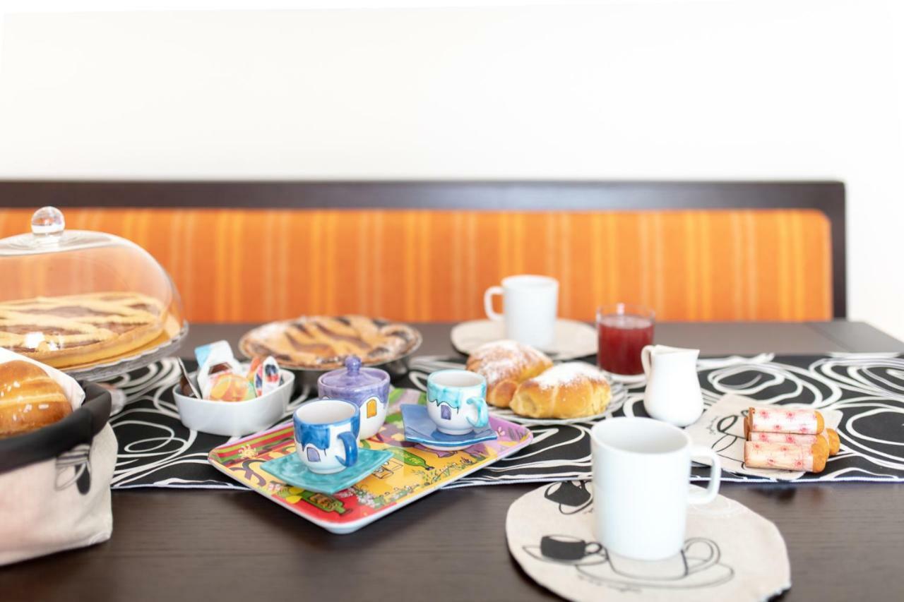 Toma La Luna Bed & Breakfast 3*
