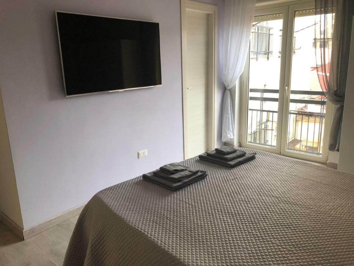 Guest house Easyhomeinnaples 3*
