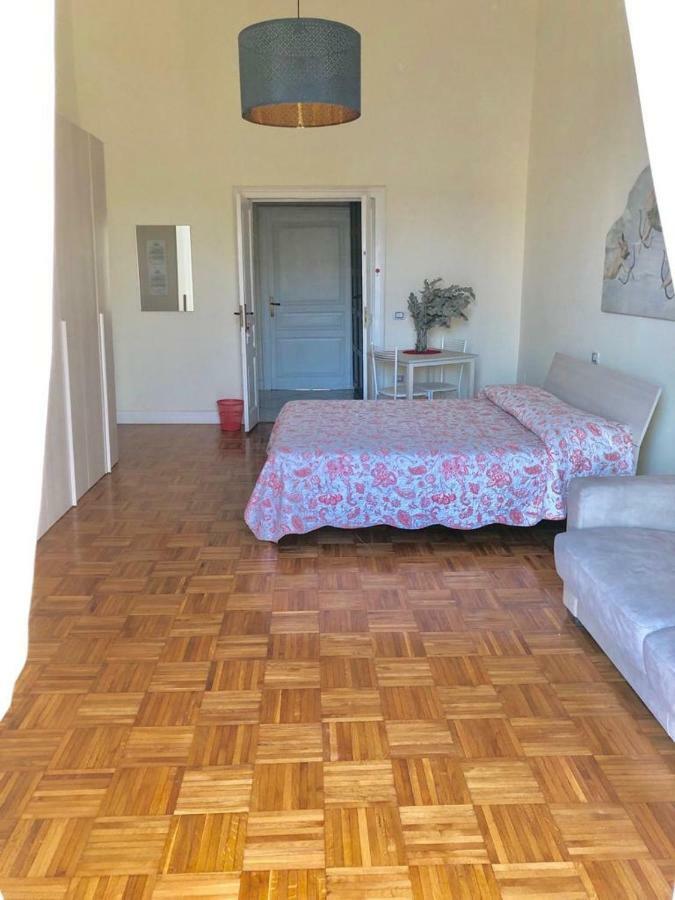 La Casa Di Elvira Naples