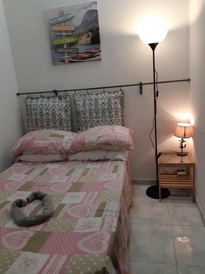 La Dimora Ariaviva Bed & Breakfast Naples