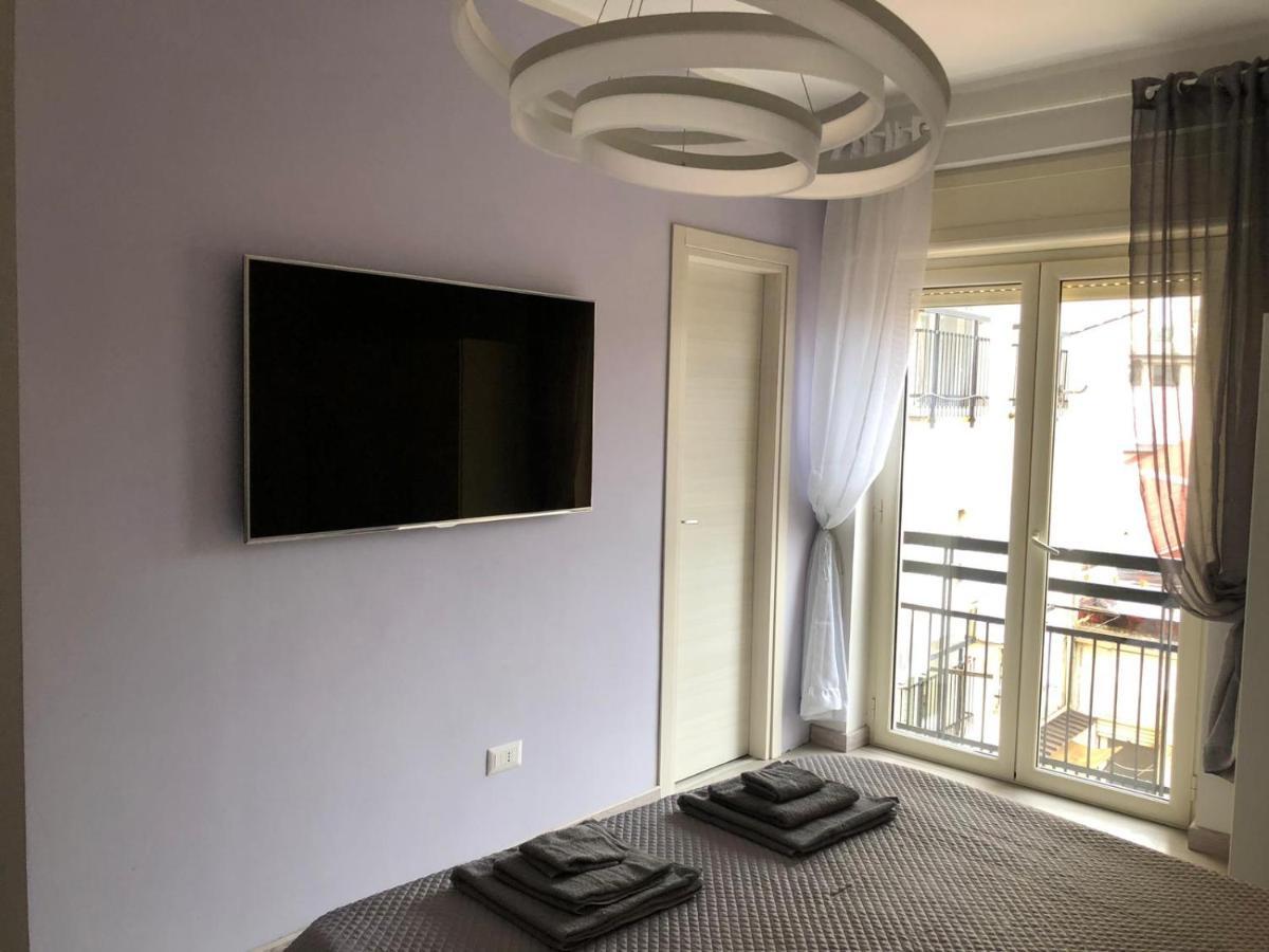 Easyhomeinnaples Guest house
