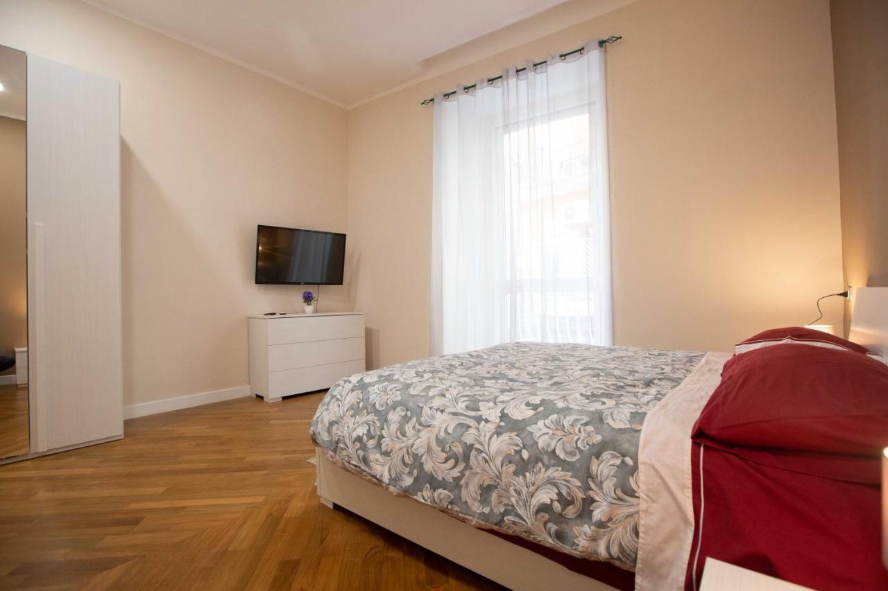 Privilege Chiaia By Dimorra Naples