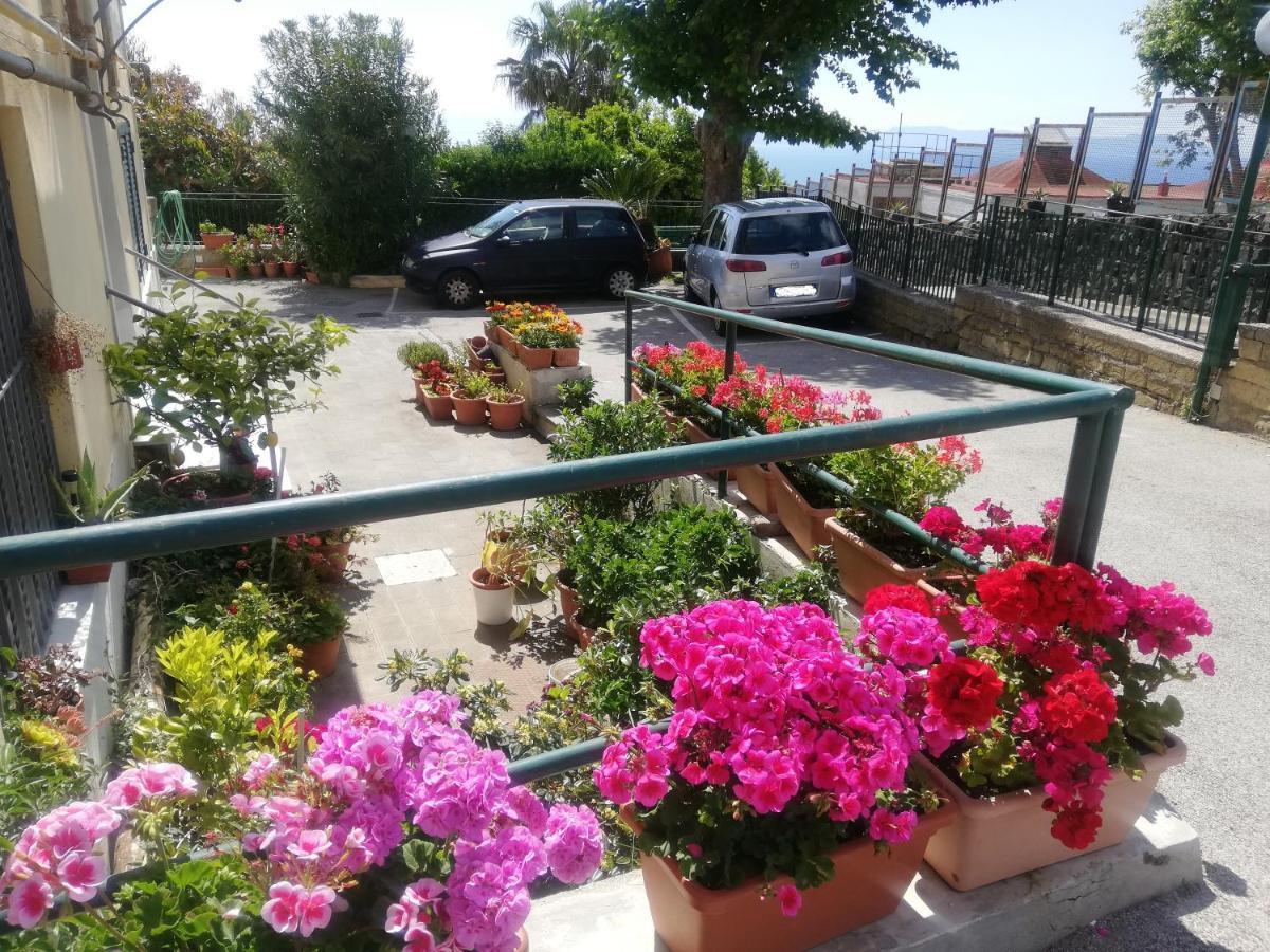 Posillipo Apartment *