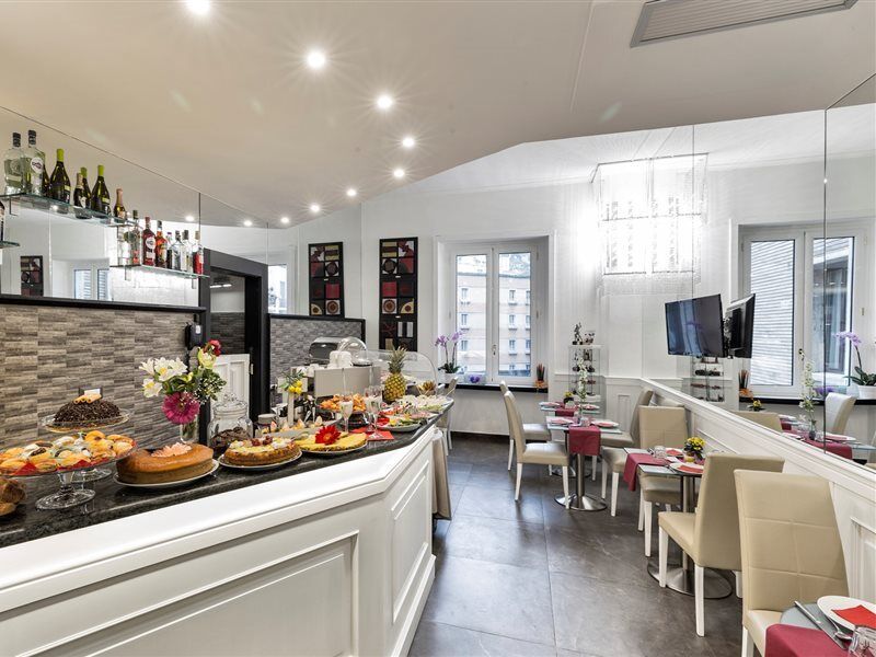 Hotel Art Resort Piazza Carita' 4*