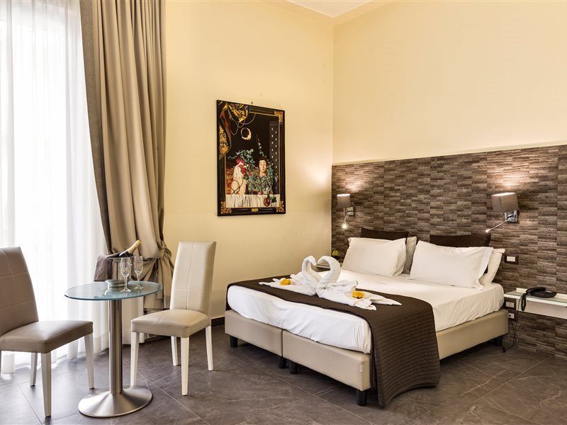 Art Resort Piazza Carita' 4* Naples