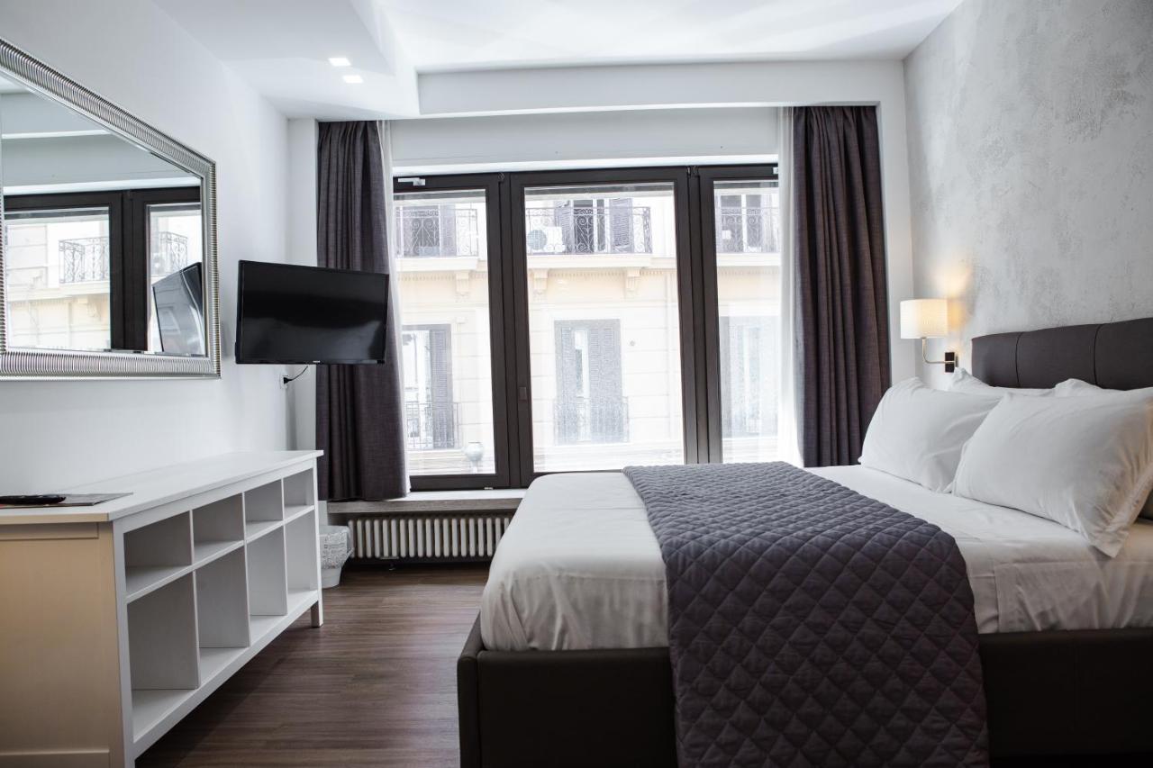 Prestige Chiaia Hotel 3*
