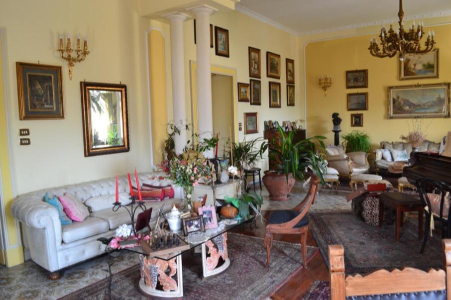 Sulle Tracce Di Sofia Loren Apartment