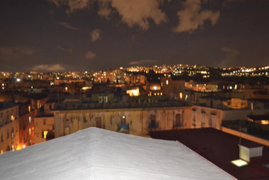 Sulle Tracce Di Sofia Loren * Naples