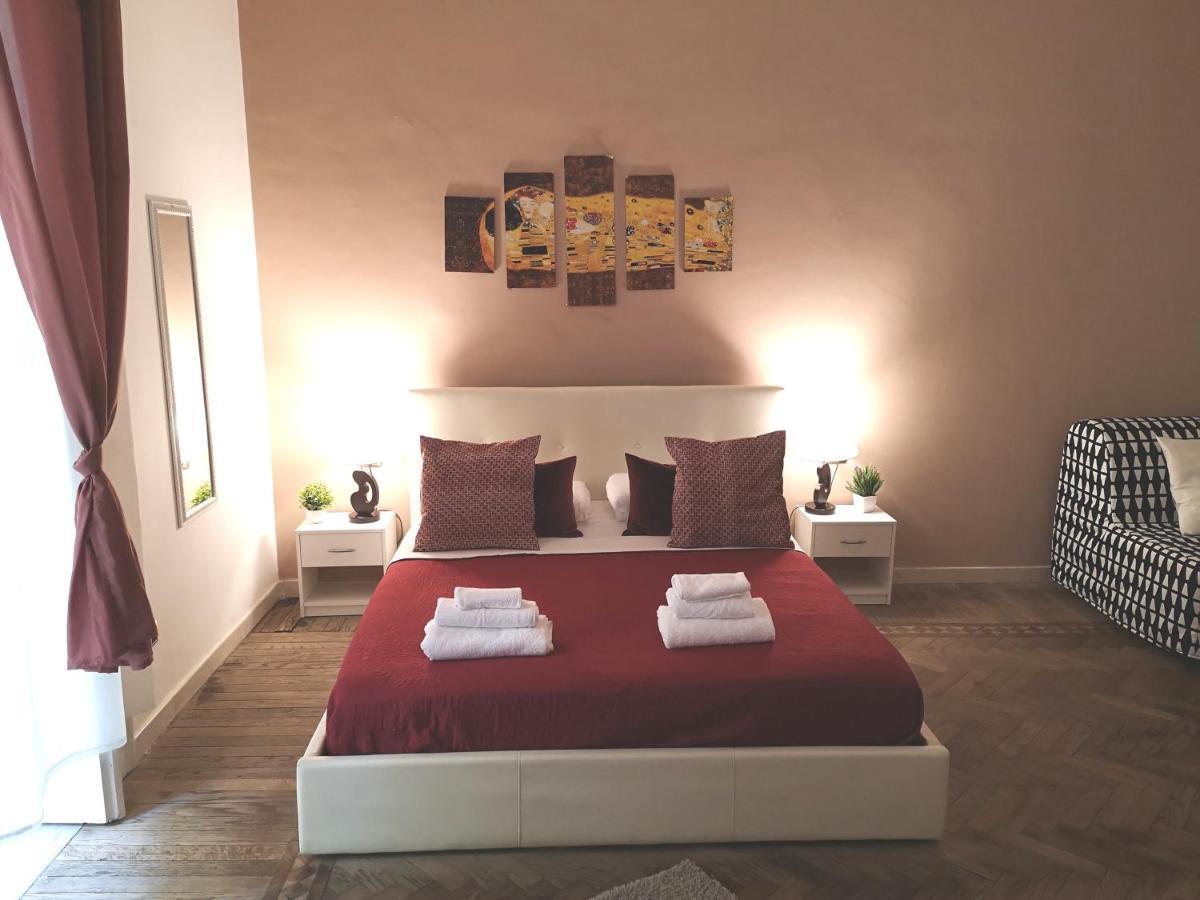 Domus Luigi Leone Ii Bed & Breakfast *
