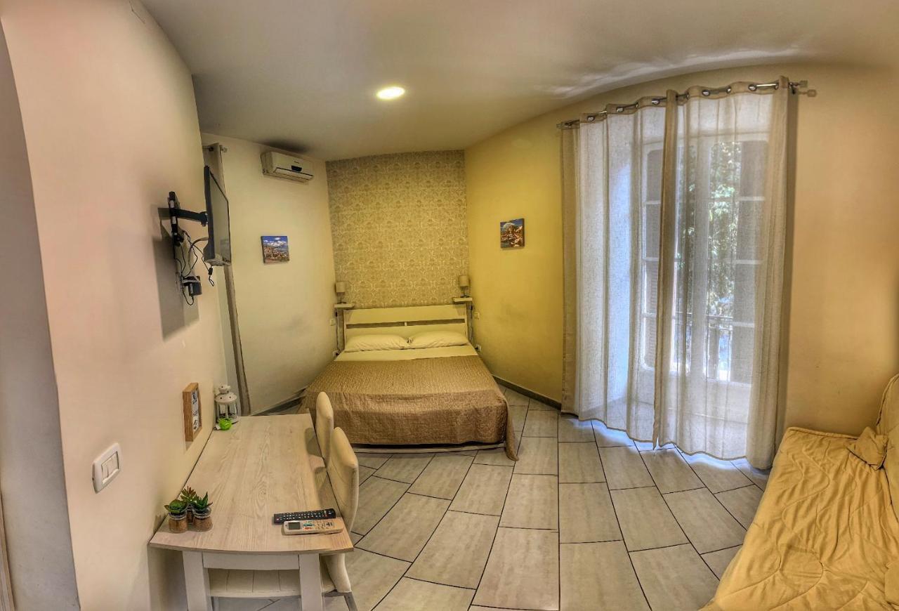 248 Naples