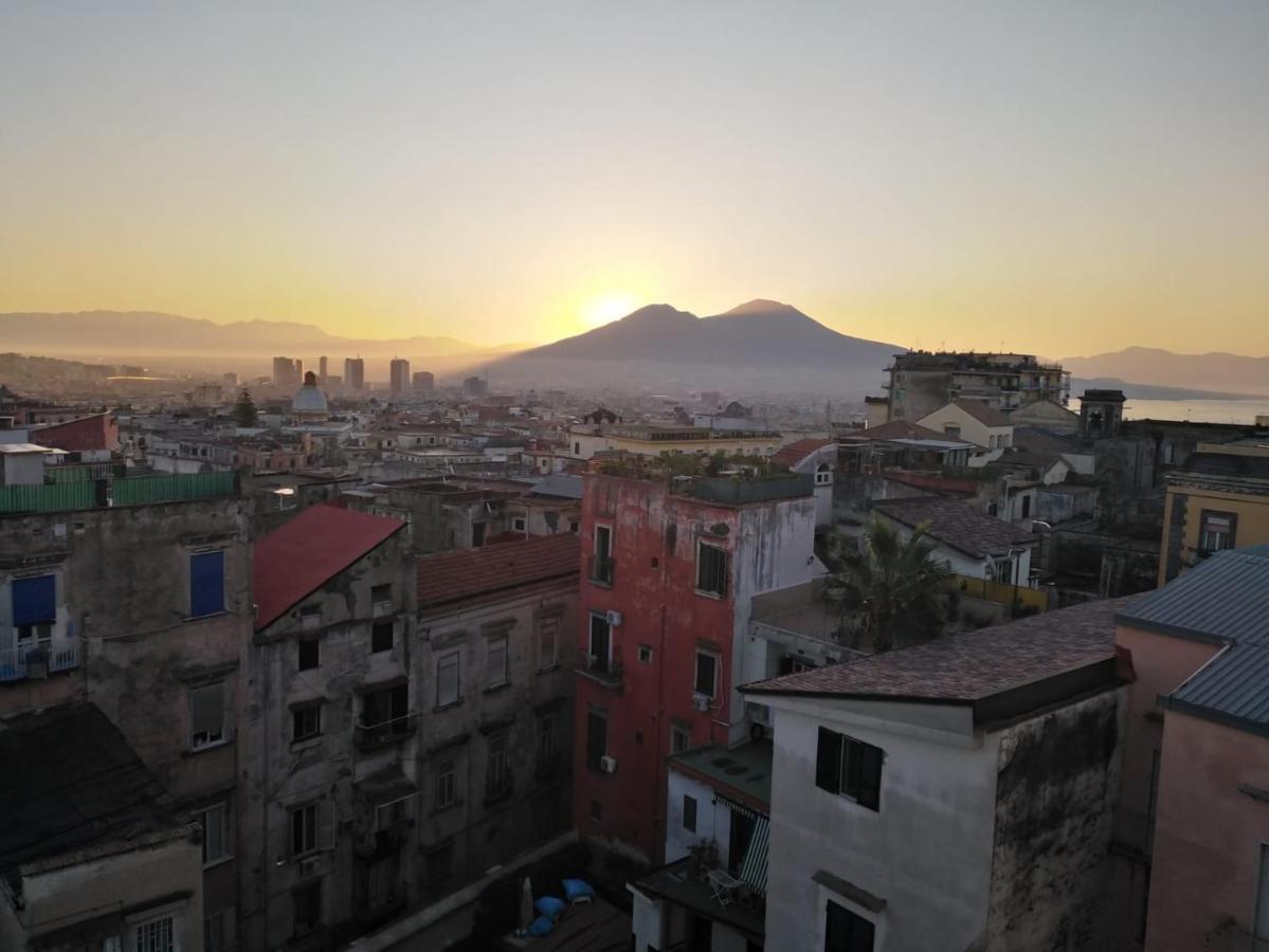 Panoramica * Naples