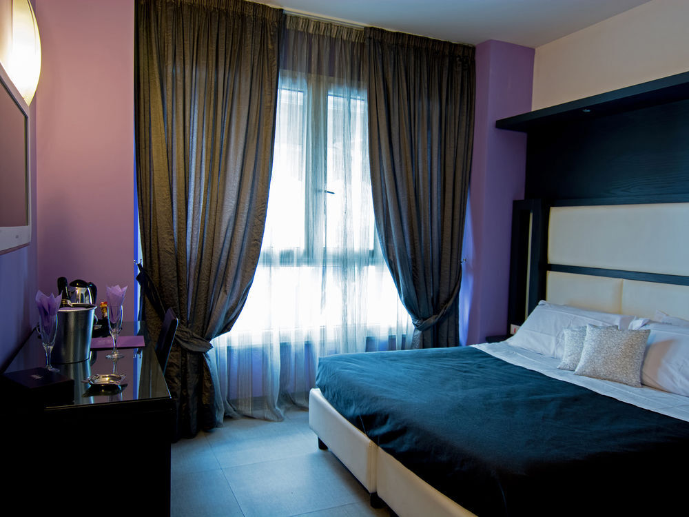 Golden Hotel Naples