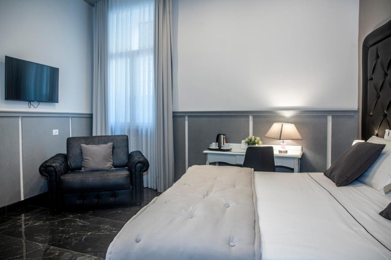 Elisio & Hotel 4*