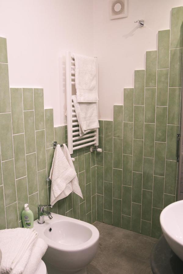Apartment La Casa Del Nespolo, 2 Terrazzi E 2 Bagni In Centro