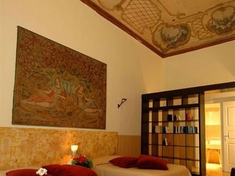 Costantinapoli 27 3* Naples