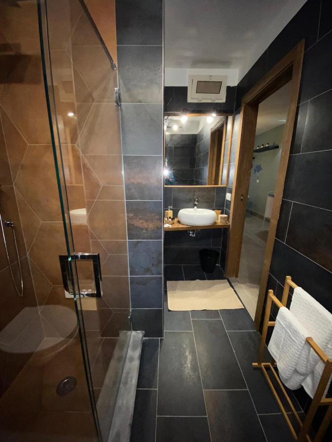Apartment Mikasa