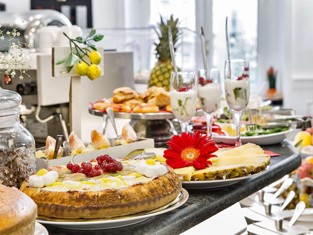 Hotel Art Resort Piazza Carita' 4*