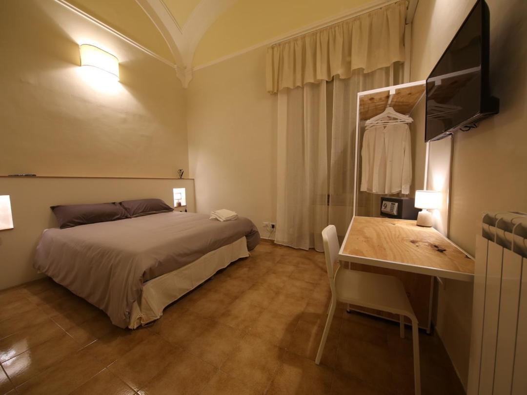 Virginrooms *