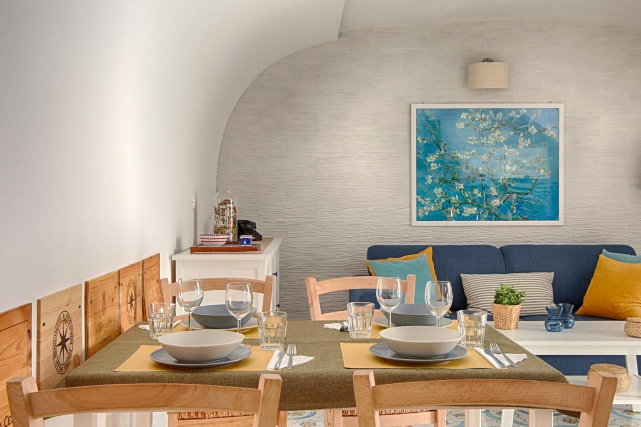 Lovely Near Via Dei Mille - Chiaia Area Naples