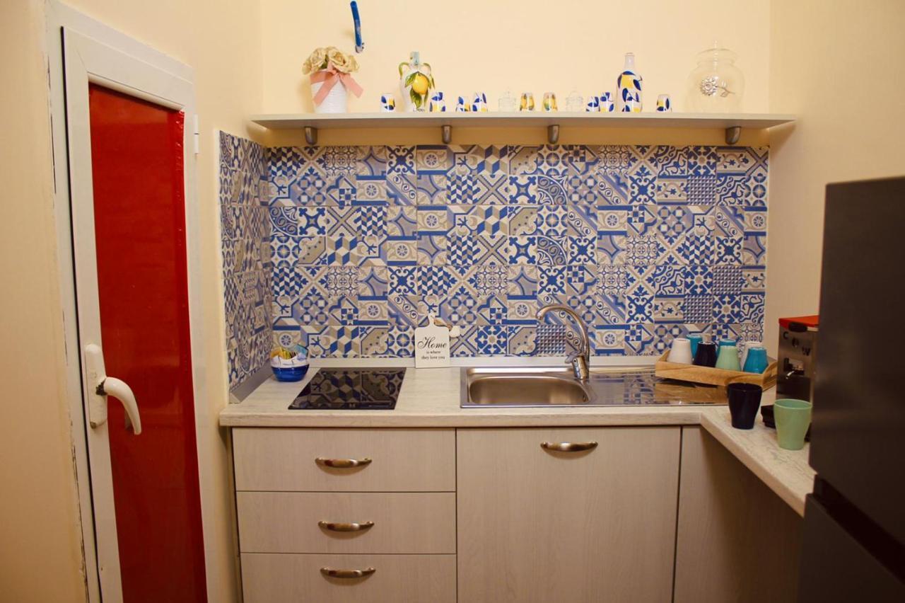 Bed & Breakfast La Dimora Dei Borboni Naples