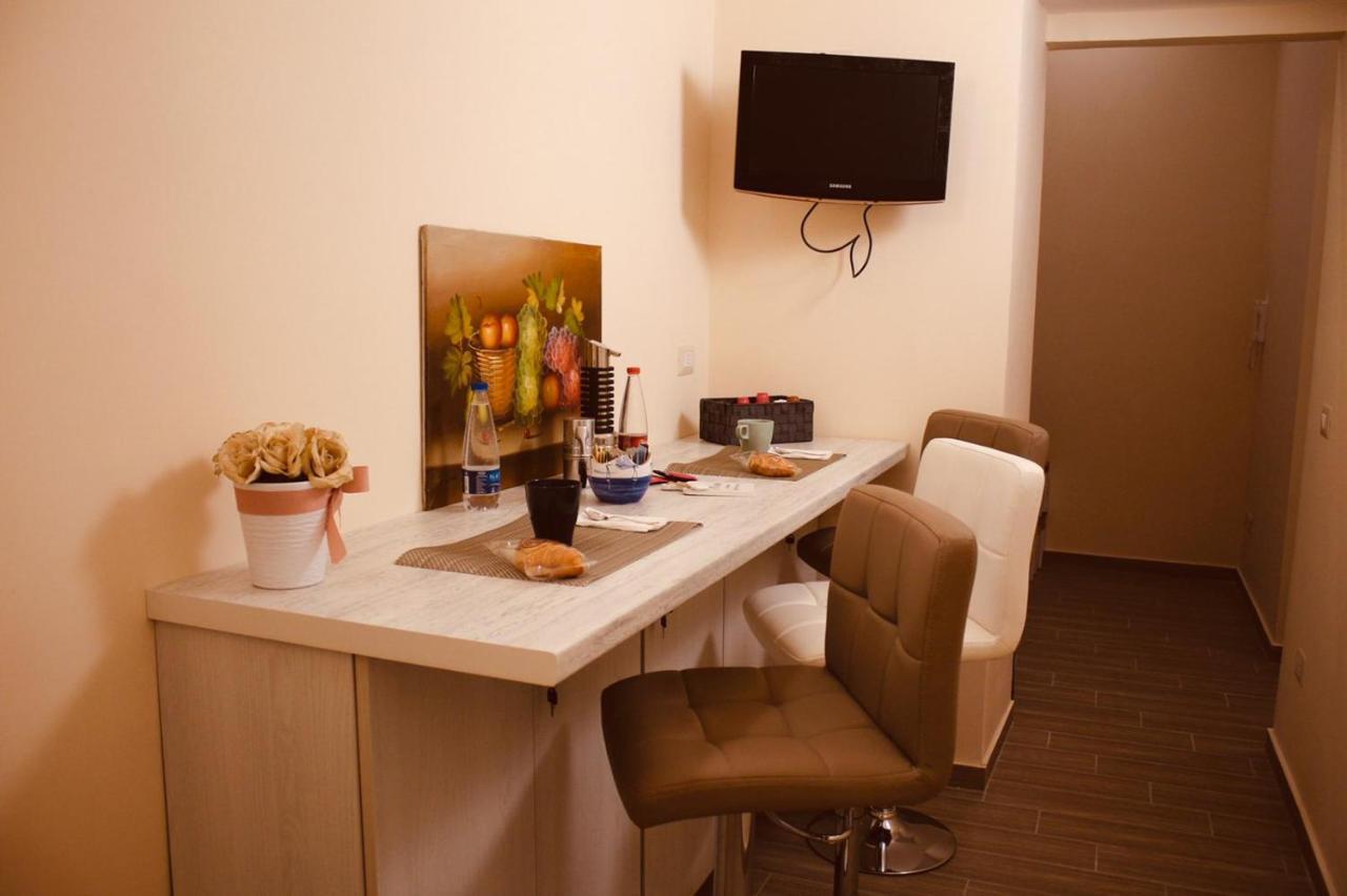 Bed & Breakfast La Dimora Dei Borboni Naples