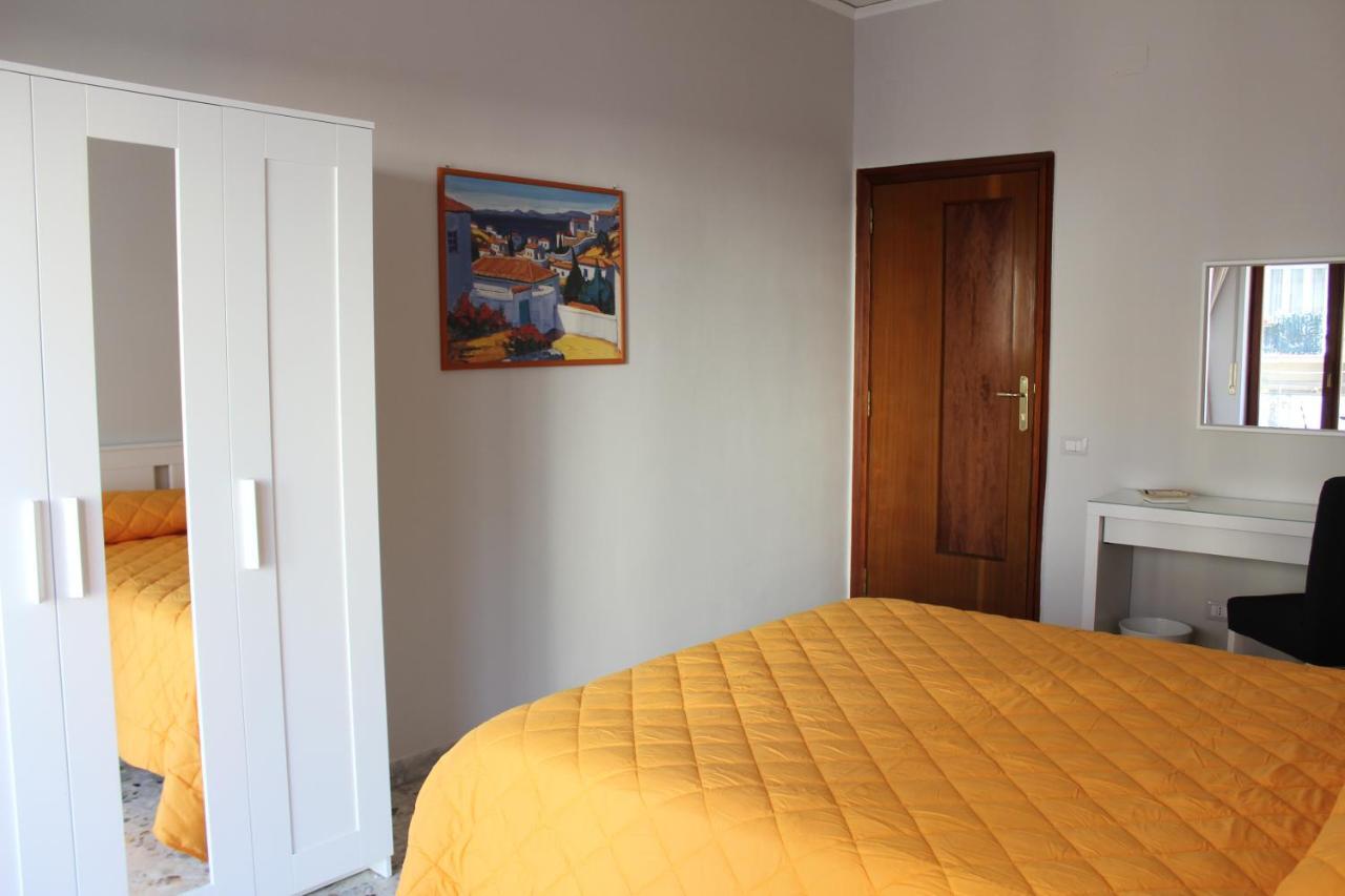 Apartment San Vitale House Naples