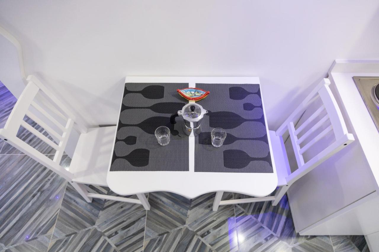 A Fenestrella E San Gregorio Armeno Apartment