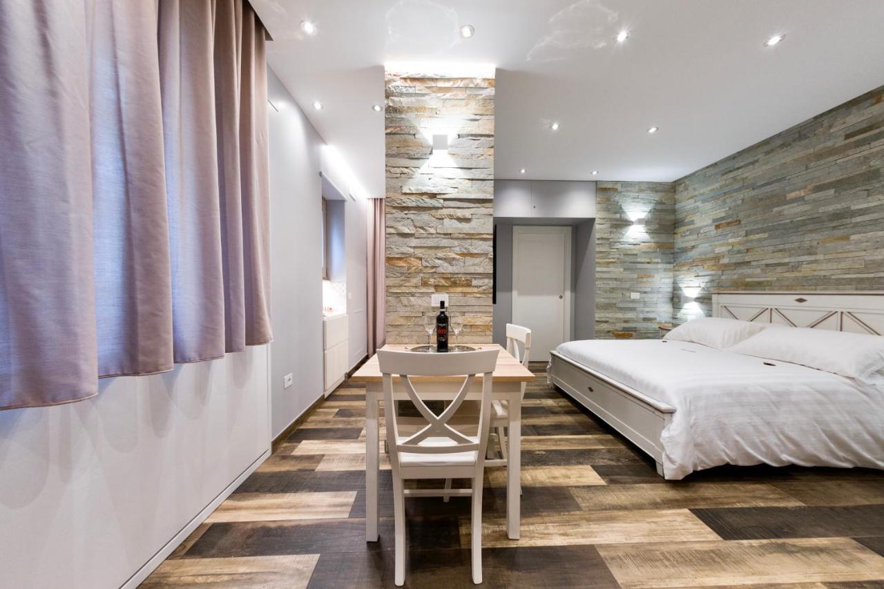 Apartment Oggi E Domani Naples