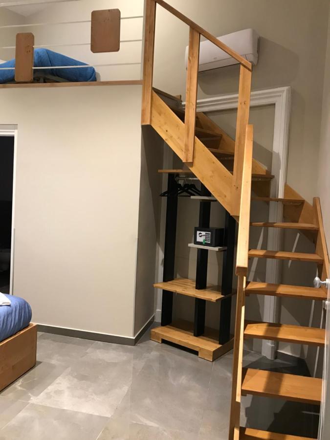 Guest house Be Italian Flat Piazza Bovio 22 2*