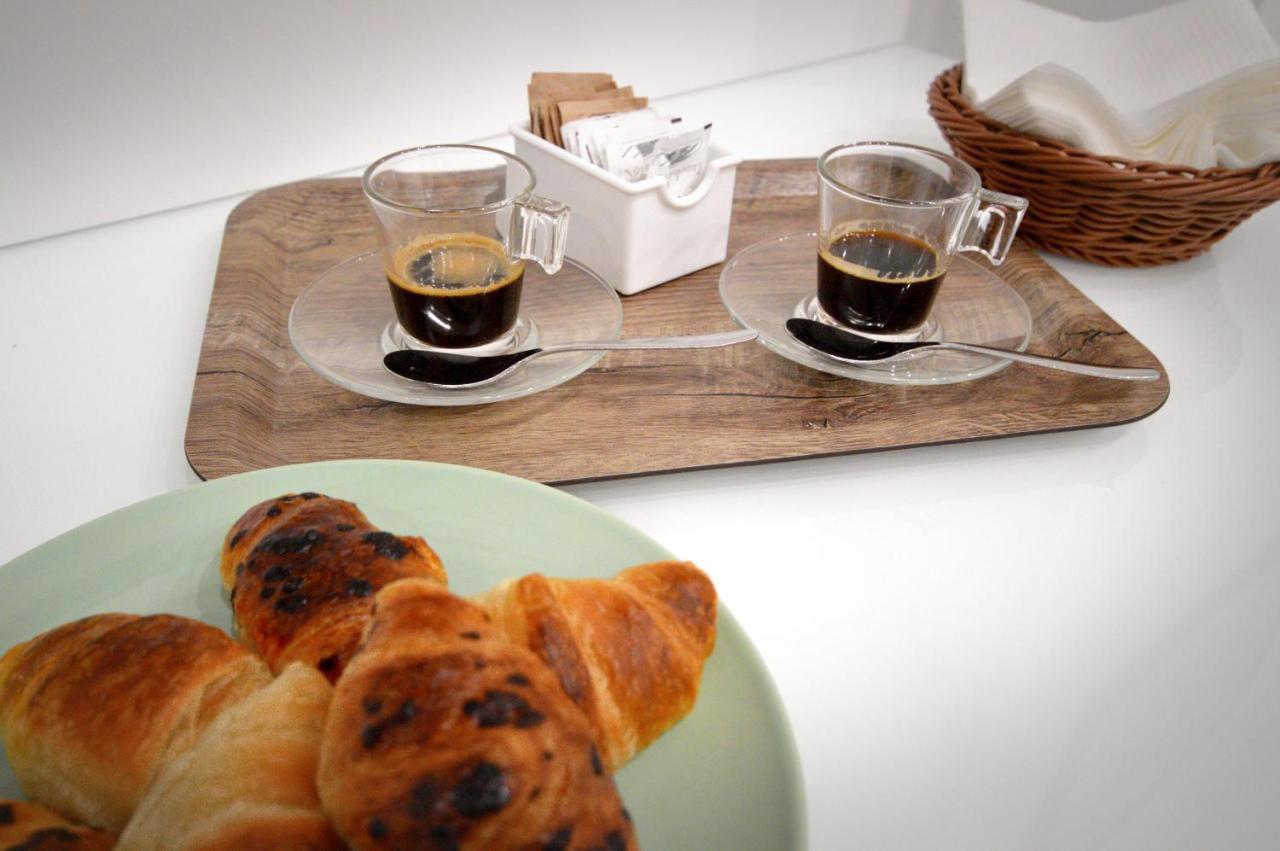 Napoliseason & Breakfast Naples