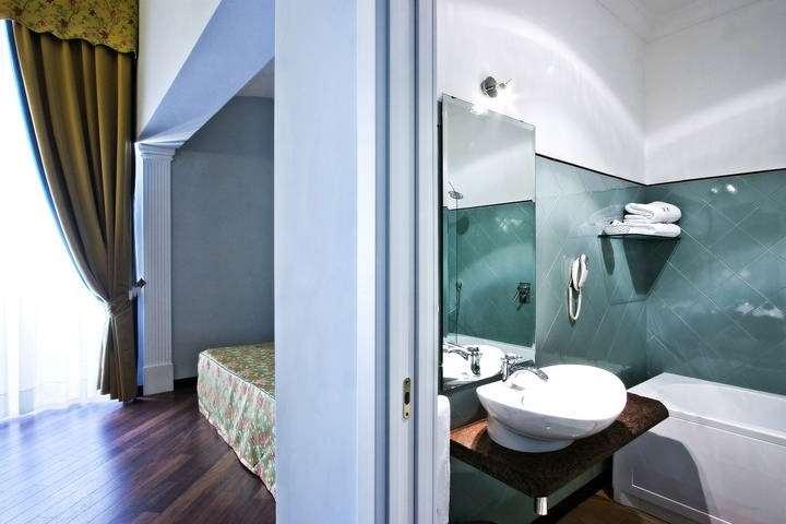 Decumani De Charme Hotel 4*